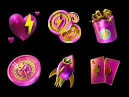 Dealer live casino sedang melakukan permainan blackjack secara real-time